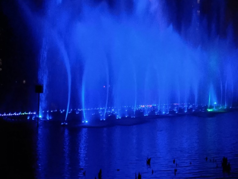 河南唯美音乐喷泉公司专业设计开发与安装各种音乐喷泉